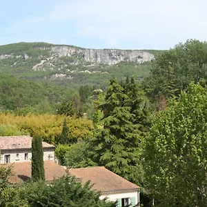 le-jabron.hotels-rhonealpes.com/