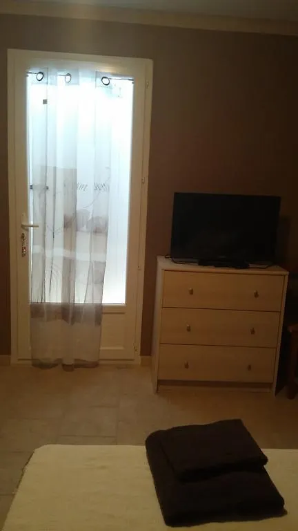 Chambres D'Hotes Les Maisses Guest House Mison